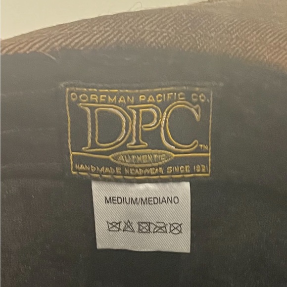 Dorfman Pacific Co. Twill hat w/ leathered & studded detail & vented Size Med - Picture 6 of 9